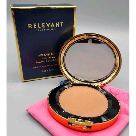 Relevant Empower 5 Rele-Blur Soft Focus Powder Foundation Compact - Picture 7 of 7